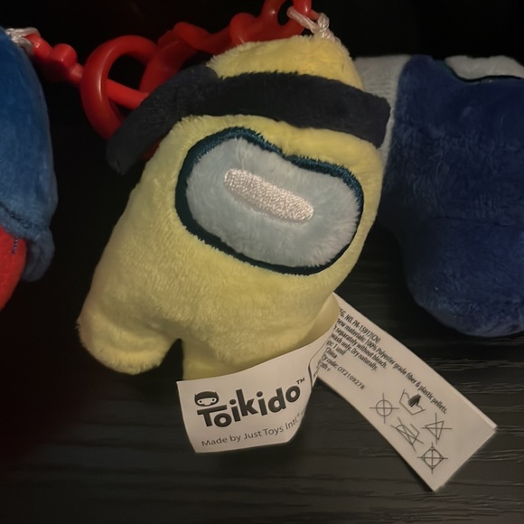 Among Us Keychains - Picture 3 of 4